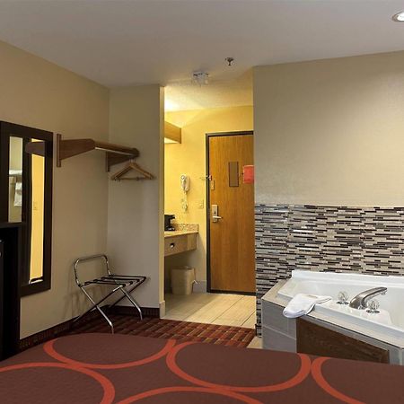 Motel Super 8 By Wyndham Paris Il Zewnętrze zdjęcie